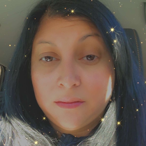 Meet your Posher, Lisette - Picture 1 of 1